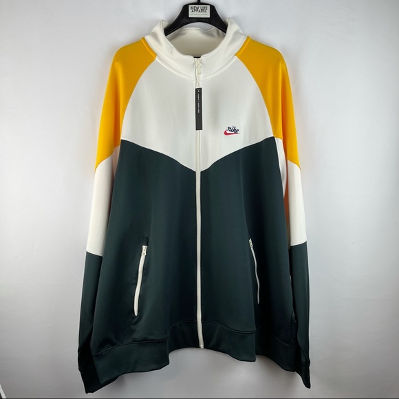 *SOLD Nike Men’s Heritage Windrunner Track Jacket - Picture 2 of 9